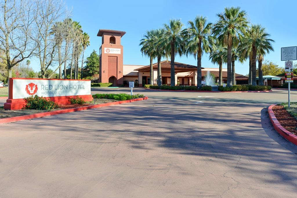 Red Lion Hotel Woodlake Conference Center Sacramento Exterior photo